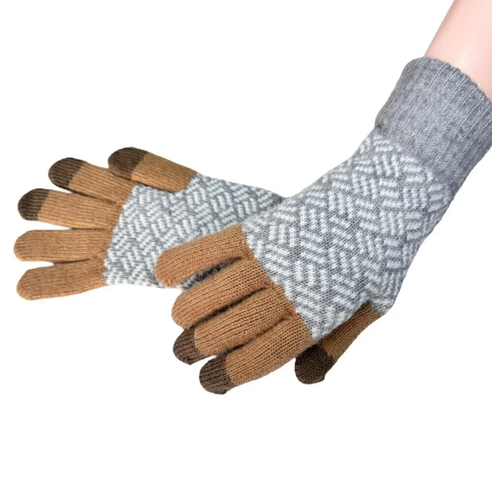 NEW Knit Winter Gloves Wool Blend Gray Tan Screentouch Friendly Sz. M